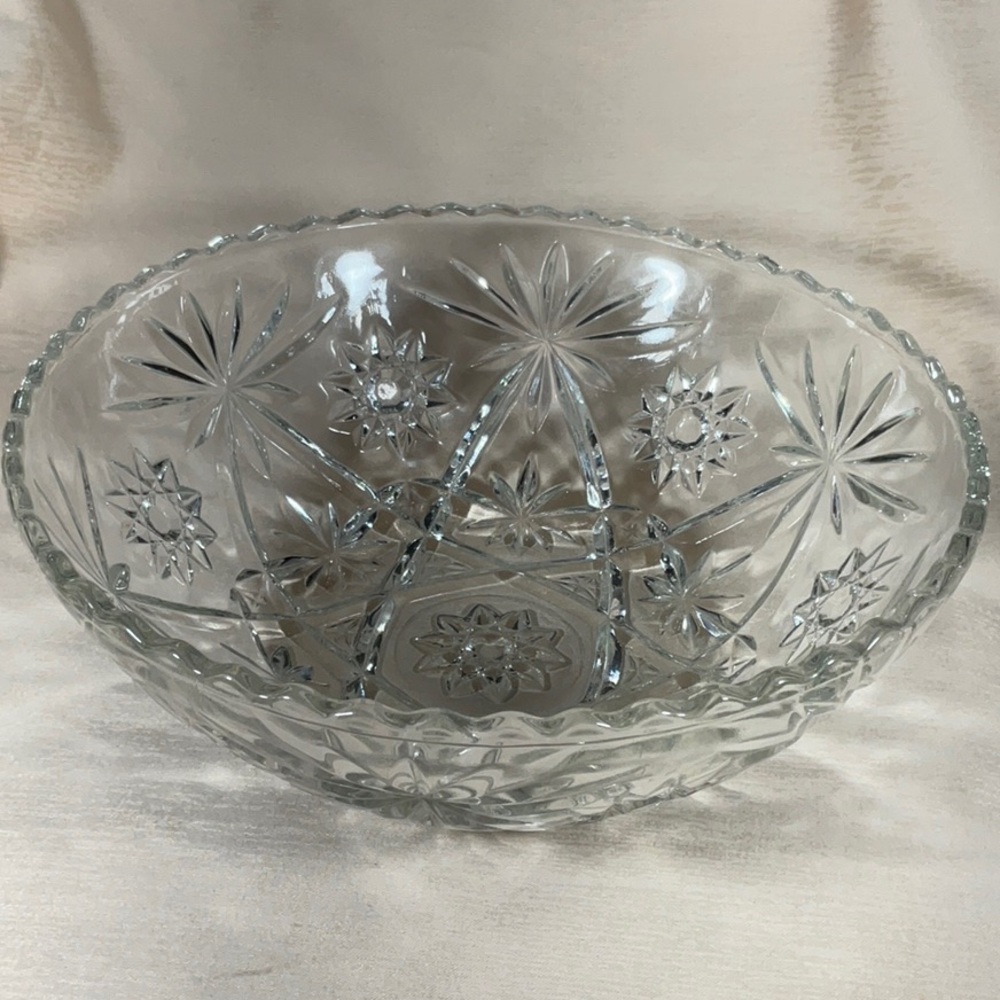 Vintage Anchor Hocking Serving Salad Bowl Star of David Clear Pressed Glass